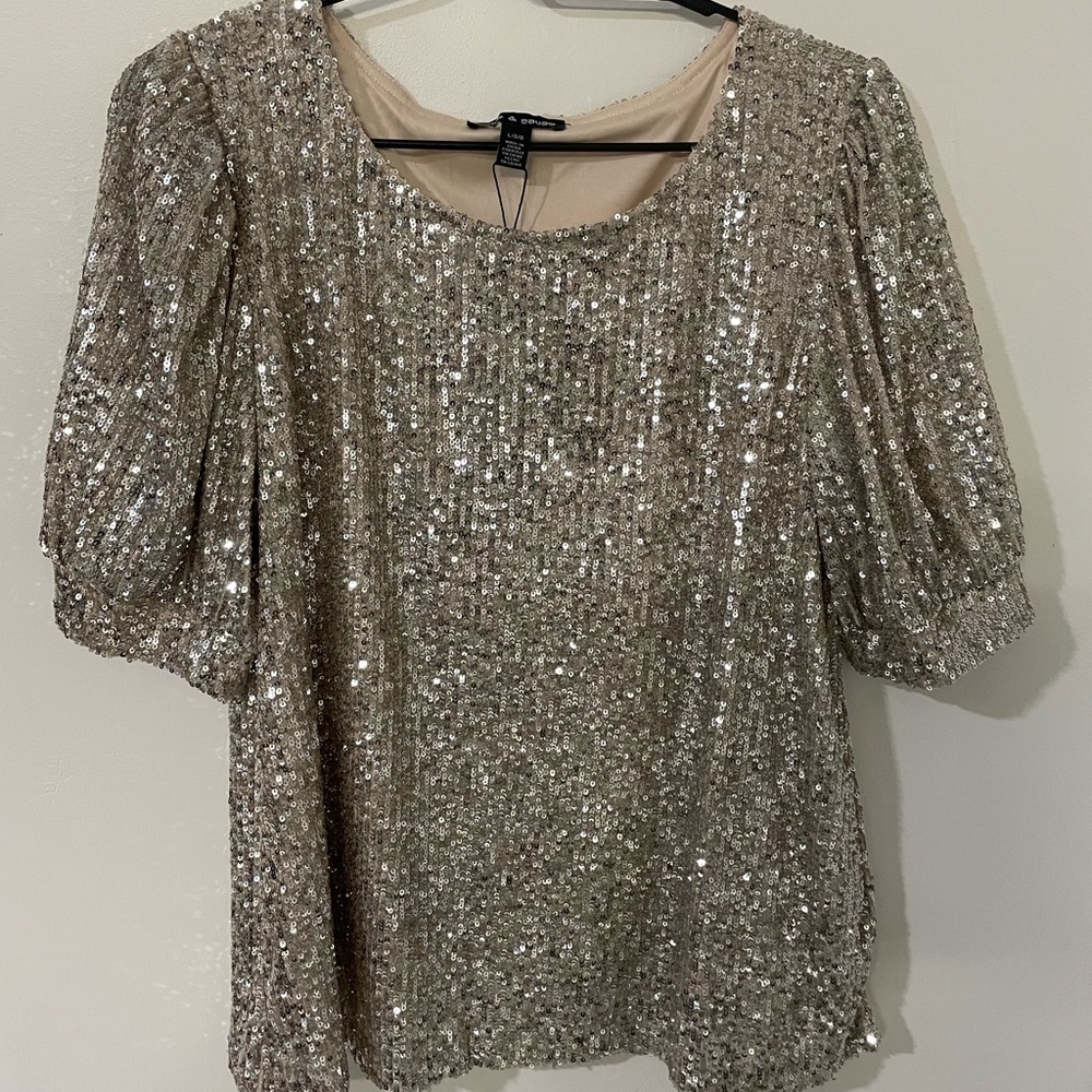 NWT Cable & Gauge Sequin Top